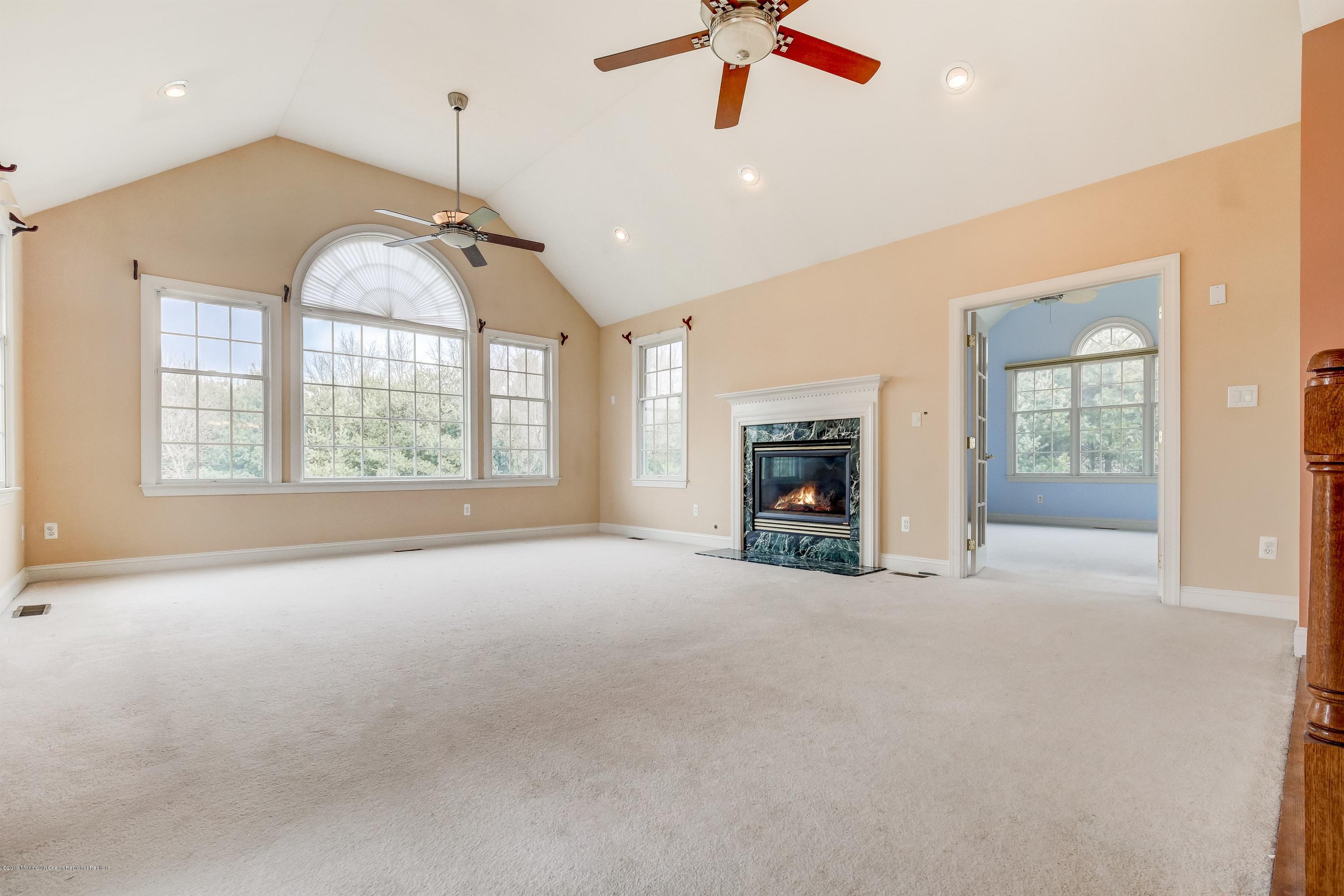 3 Kipling Court Marlboro, NJ 07746 - Photo 14 of 42 010_Family Room