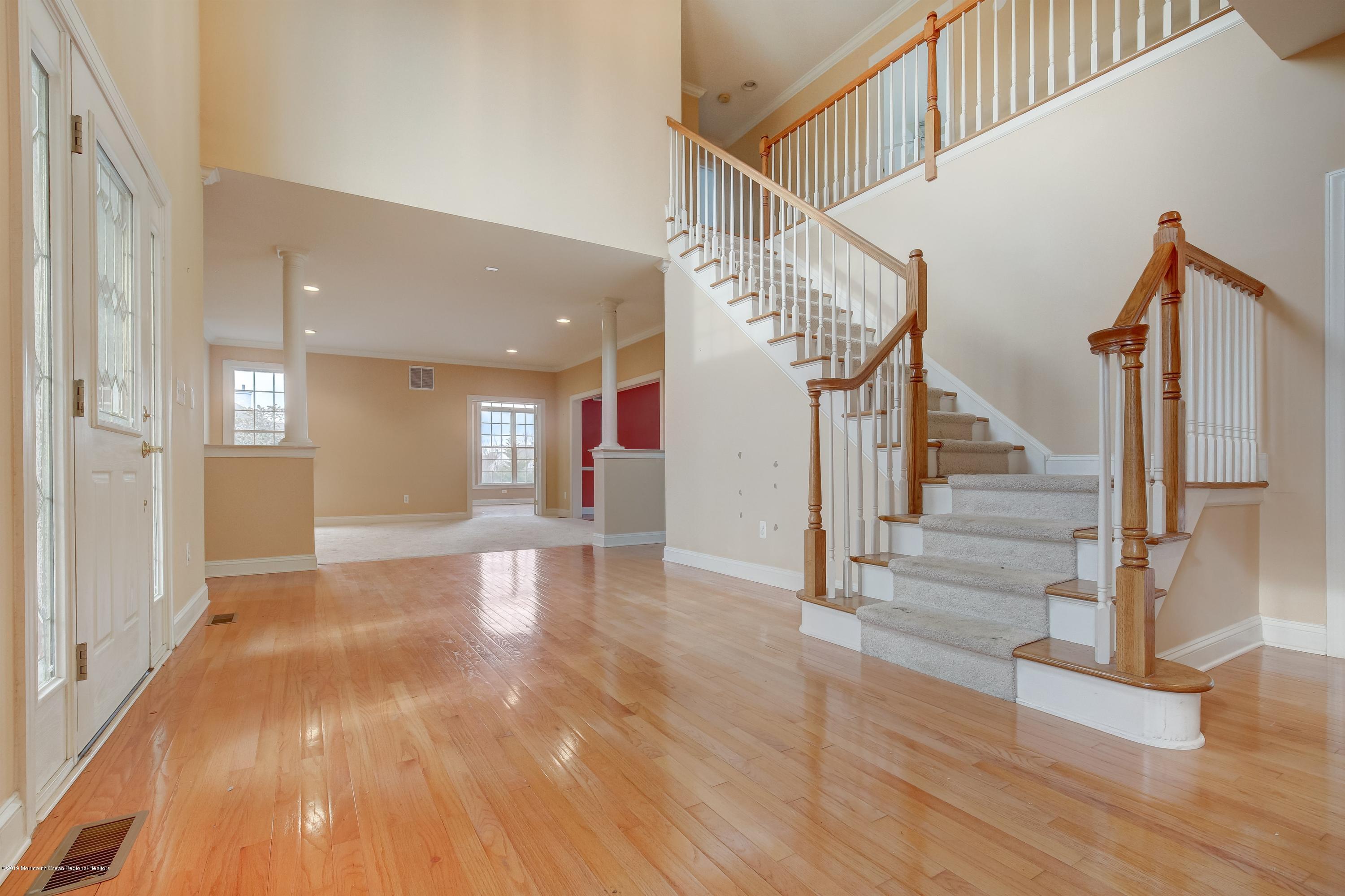 3 Kipling Court Marlboro, NJ 07746 - Photo 7 of 42 003_Foyer