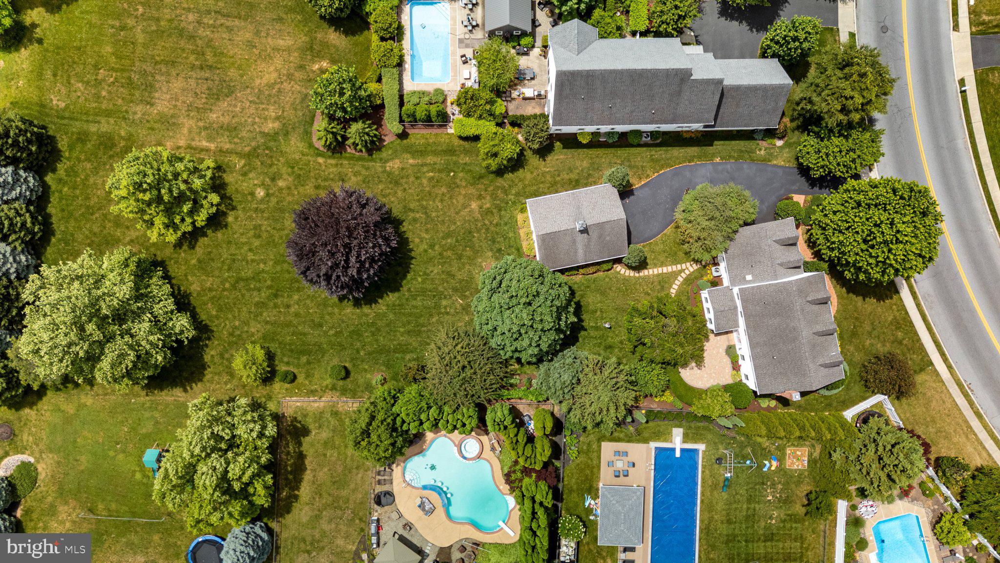 3015 Weaver Road Lititz, PA 17543 - Photo 3 of 46