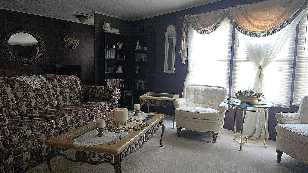 1485 Zuider Road Holt, MI 48842 - Photo 9 of 17 20ba01fe787e0c1e03a3718f1b91facb-cc_ft_1