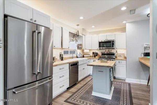 $3,495 | 4304 East Milton Drive, Cave Creek, AZ 85331