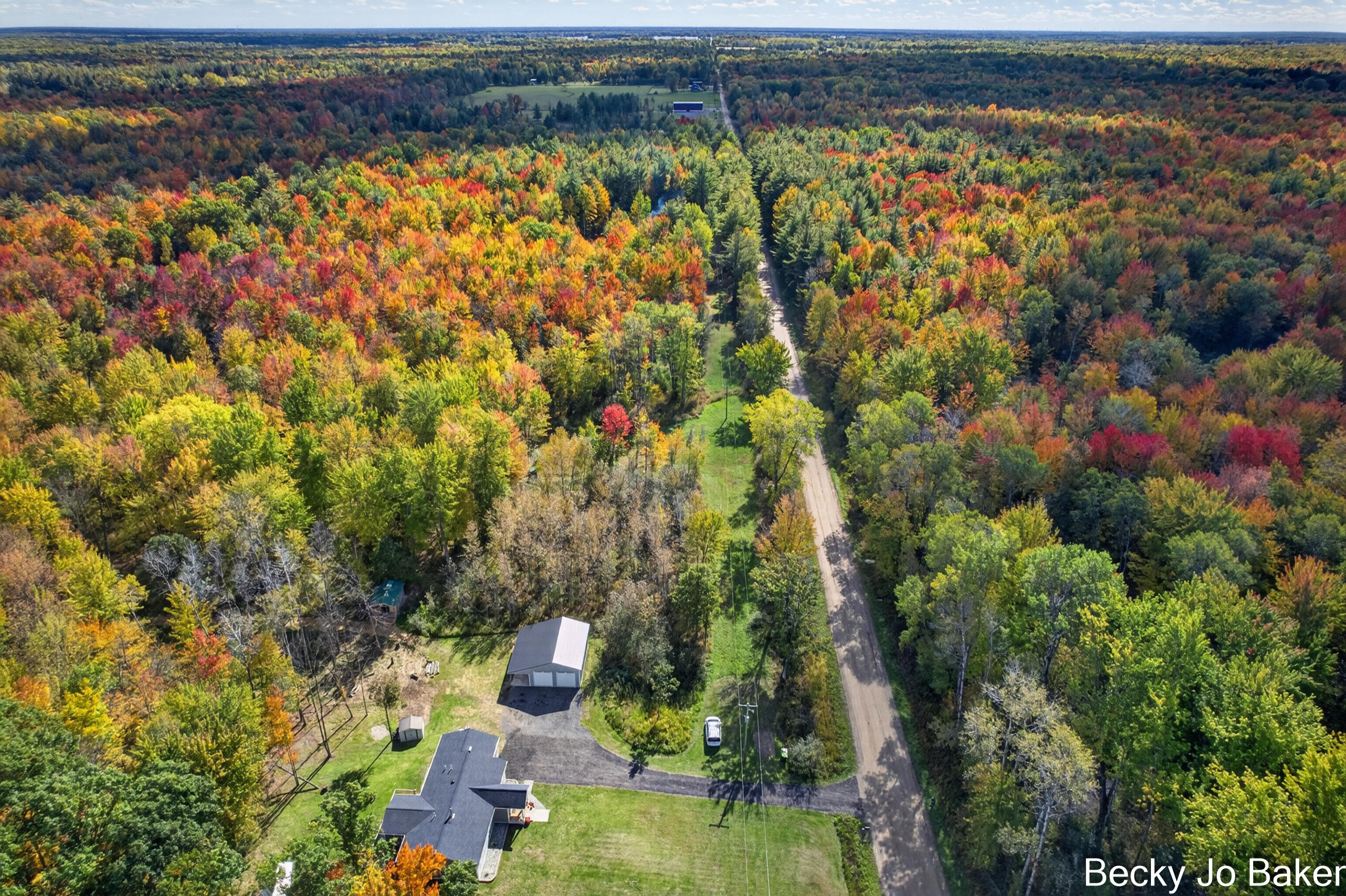 5370 N Alamando Rd MLS Size (6 of 92)