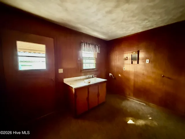 $165,000 | 115 Layton Road, Windsor, NC 27983