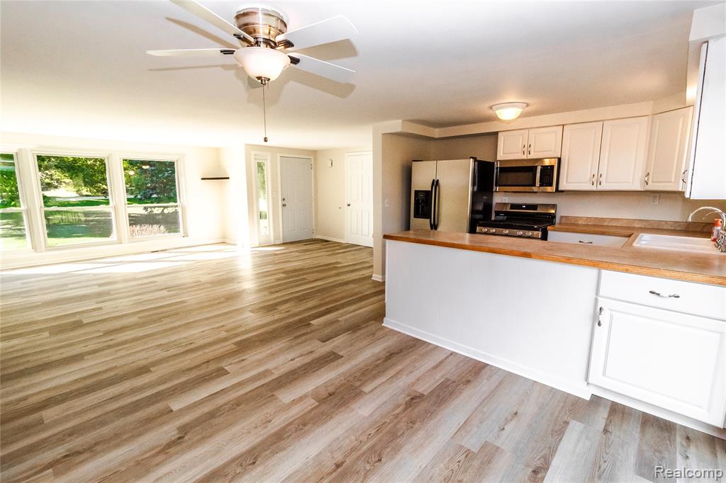 6208 Marathon Road Otter Lake, MI 48464 - Photo 7 of 34
