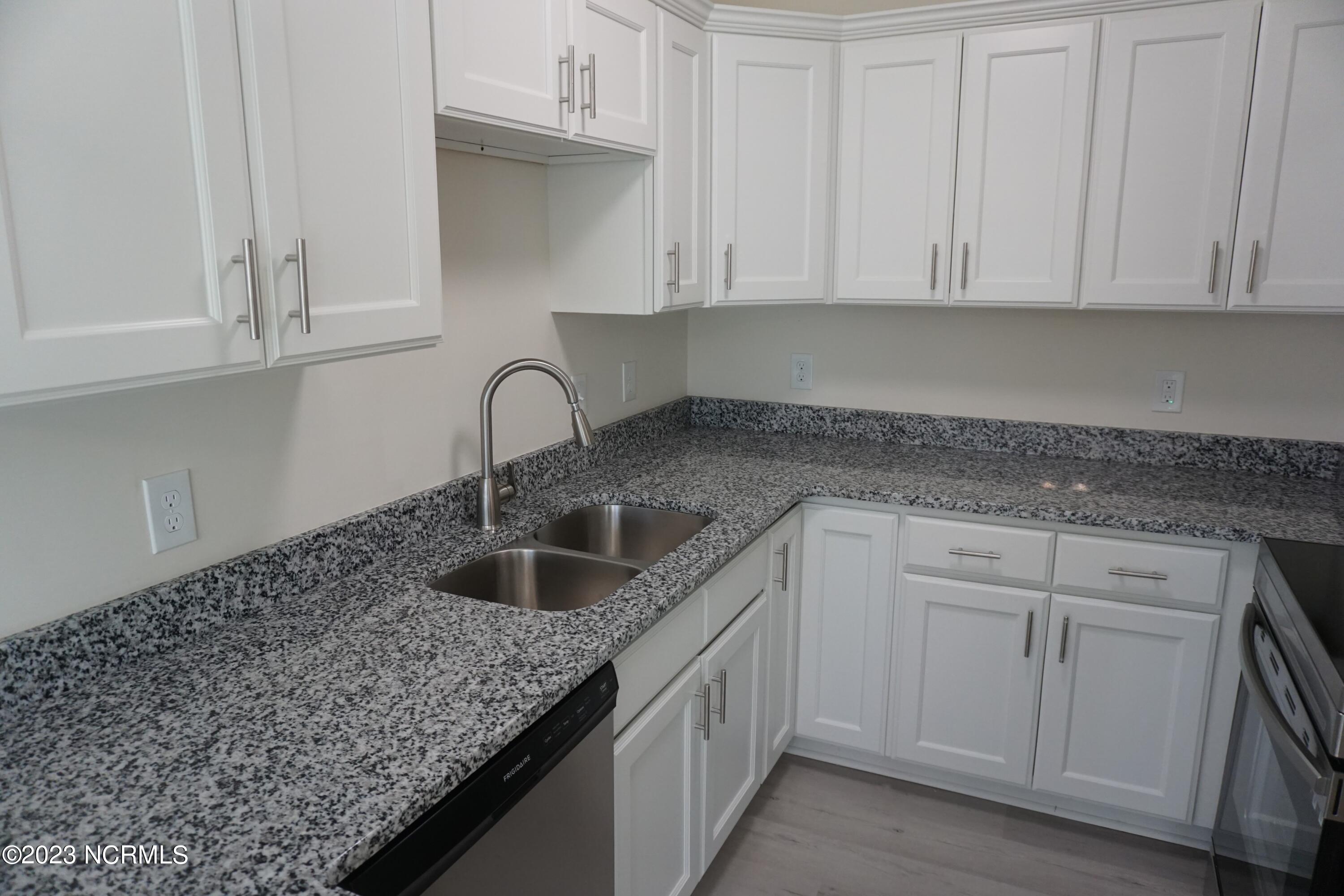 2036 Sloop Point Loop Road, Unit A3 Hampstead, NC 28443 - Photo 8 of 19 DSC03449