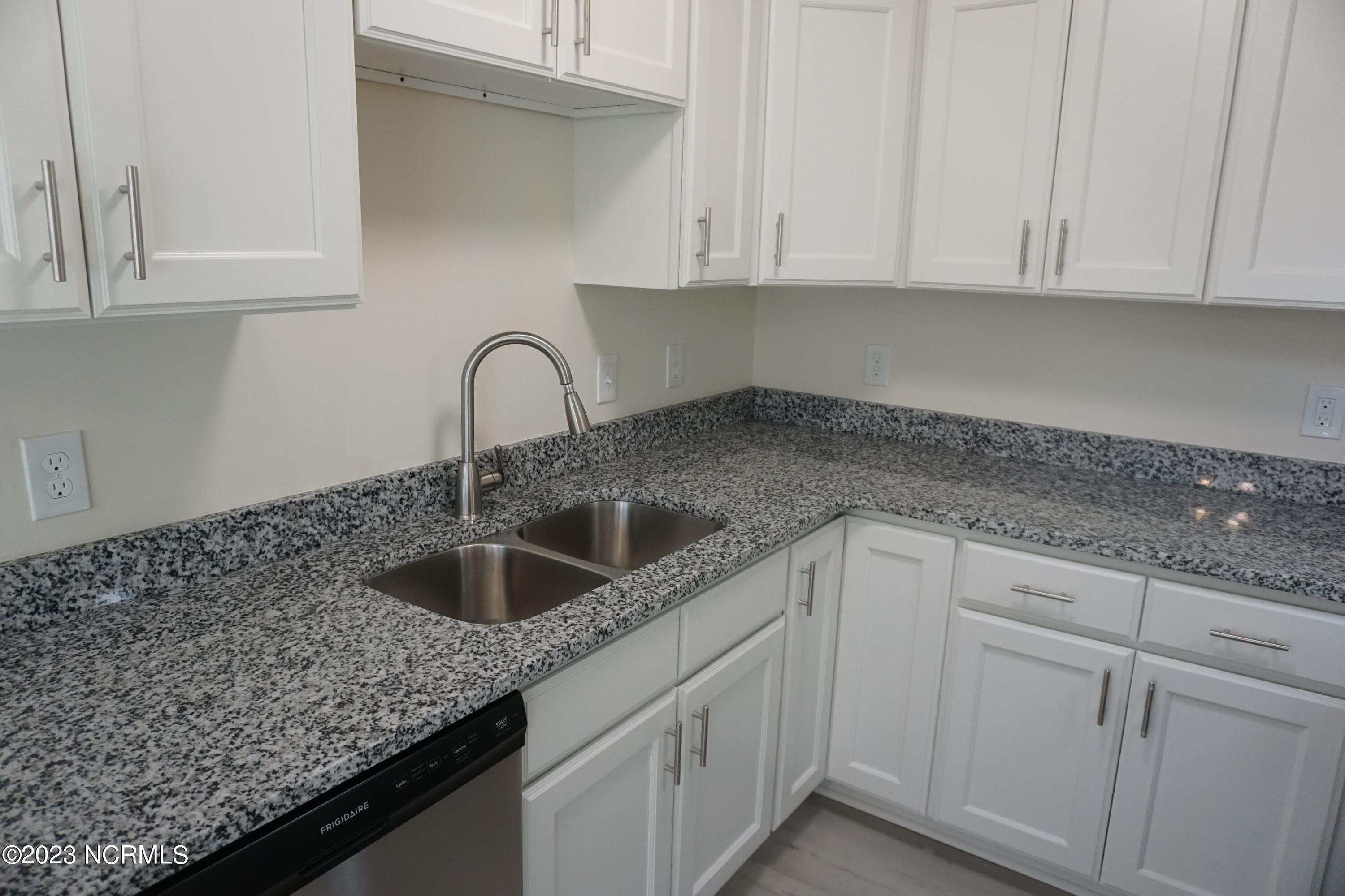 2036 Sloop Point Loop Road, Unit A3 Hampstead, NC 28443 - Photo 10 of 19 DSC03451