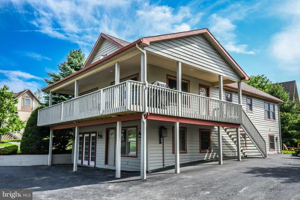 $849,000 | 305 Lake Pointe Drive, McHenry, MD 21541