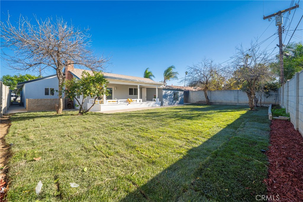 10337 Pendleton Street Riverside, CA 92505 - Photo 6 of 40