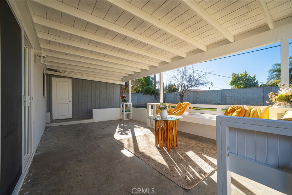 10337 Pendleton Street Riverside, CA 92505 - Photo 7 of 40