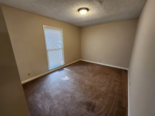 $2,000 | 7875 Saundersville Road, Mount Juliet, TN 37122