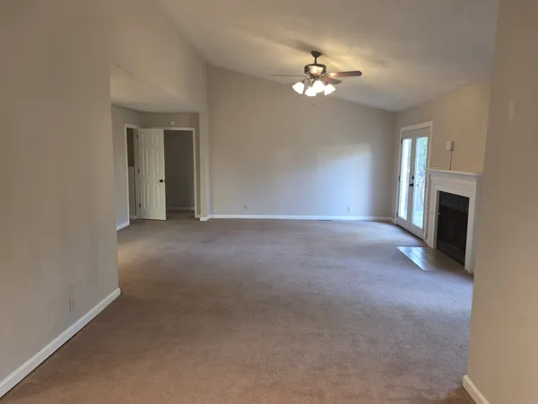 $2,000 | 7875 Saundersville Road, Mount Juliet, TN 37122