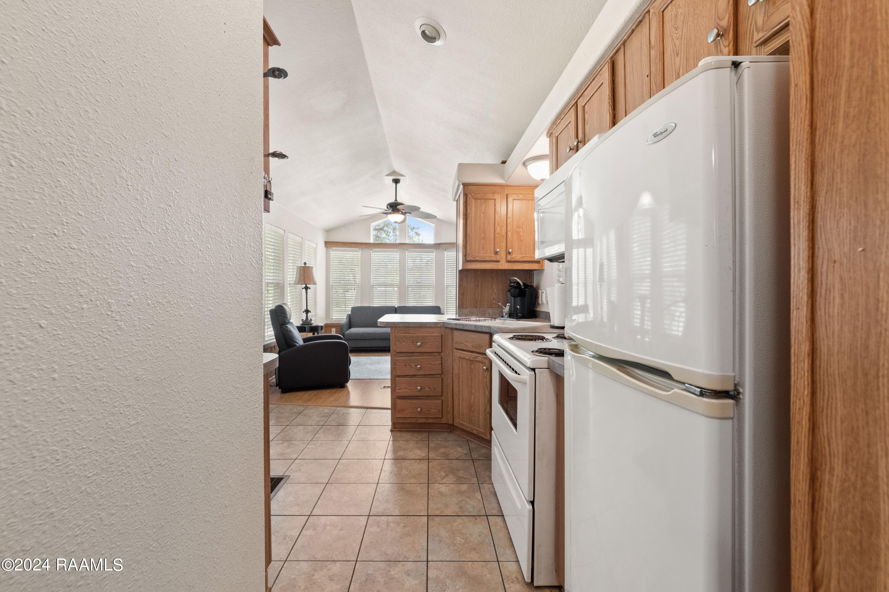 1082 Herman Dupuis Road Breaux Bridge, LA 70517 - Photo 12 of 40 All appliances included