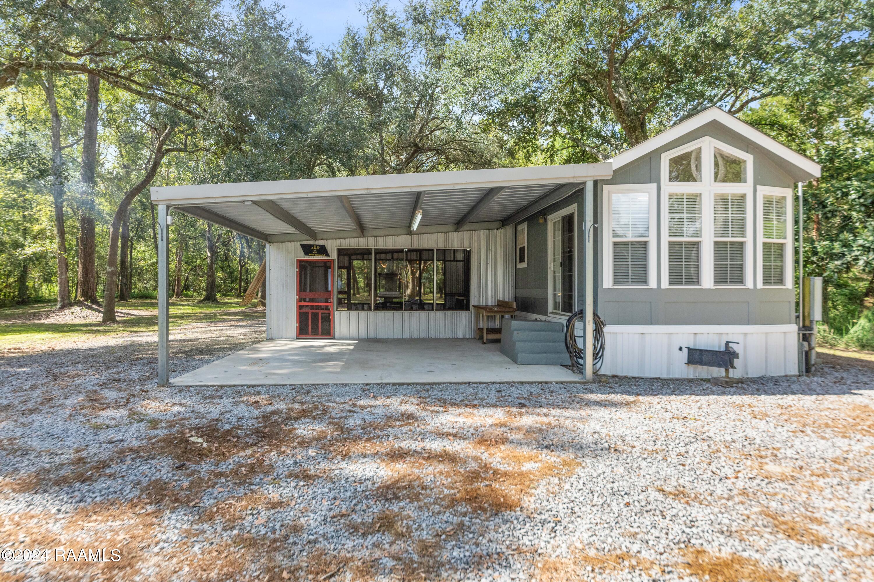 1082 Herman Dupuis Road Breaux Bridge, LA 70517 - Photo 3 of 40 Main house