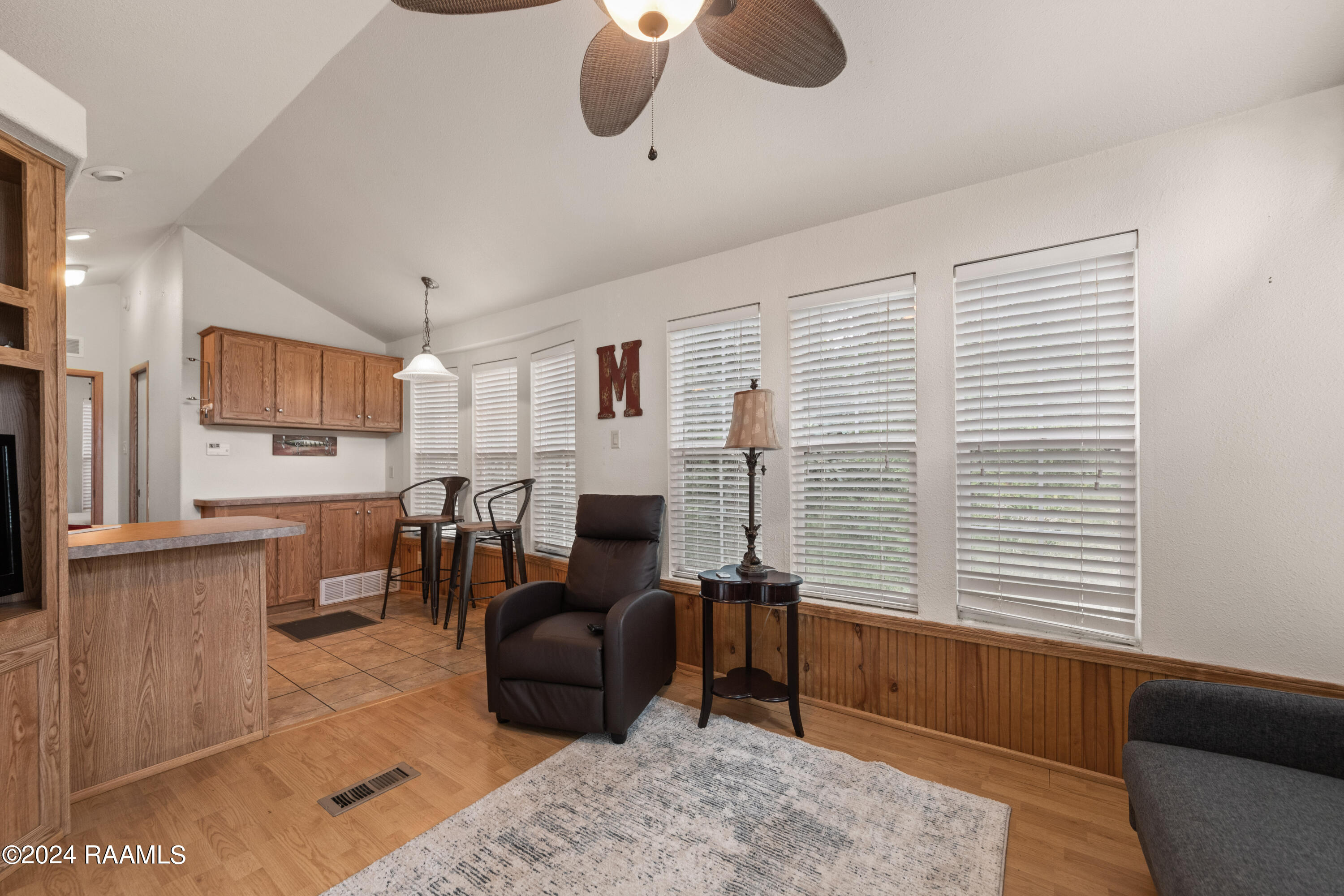 1082 Herman Dupuis Road Breaux Bridge, LA 70517 - Photo 8 of 40 Living room