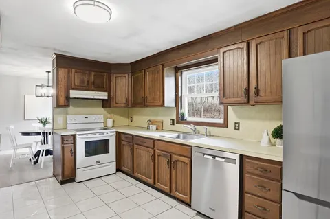 $589,000 | 24 Clarissa Road, Chelmsford, MA 01824