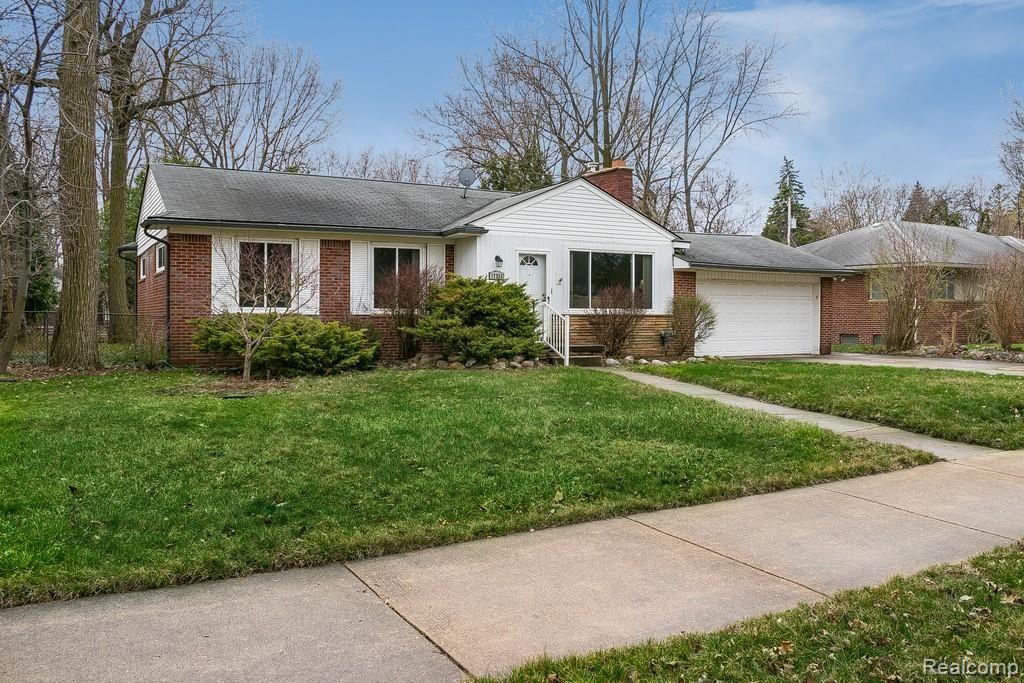 17355 West 14 Mile Road Beverly Hills, MI 48025 - Photo 1 of 25
