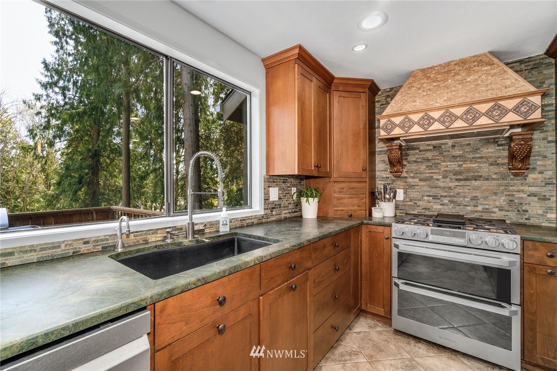 21924 4th Drive Southeast Bothell, WA 98021 - Photo 12 of 40