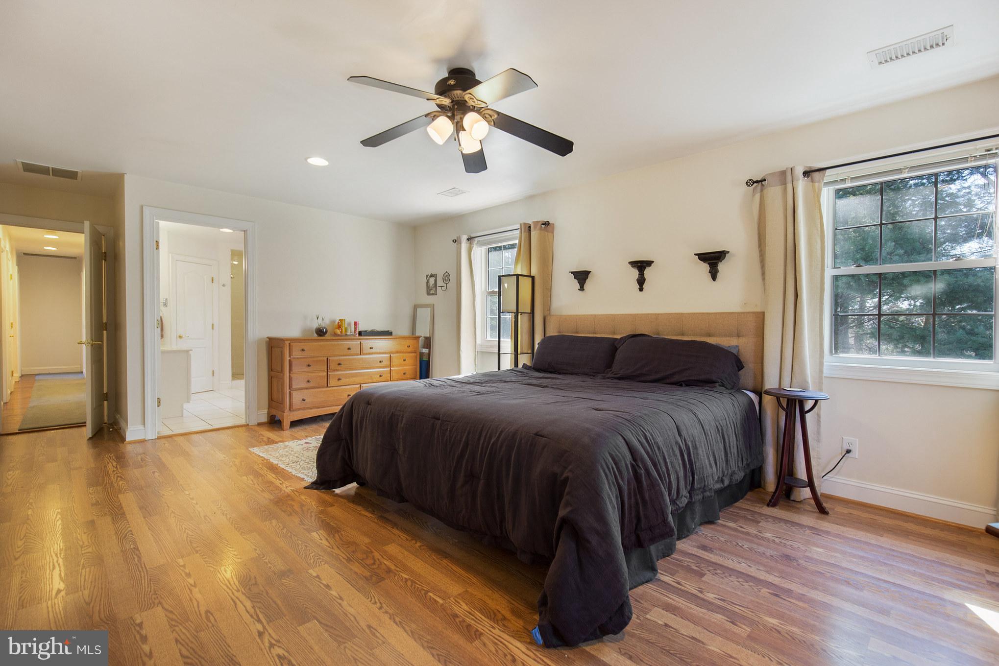 268 Swaggers Point Road Solomons, MD 20688 - Photo 14 of 27 Beautiful hardwood floors throughout large room