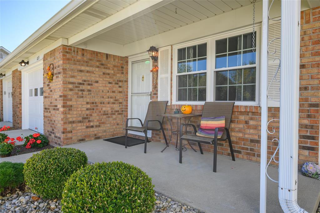 1015 Ina Circle Franklin, IN 46131 - Photo 3 of 35 Gallery Image 3