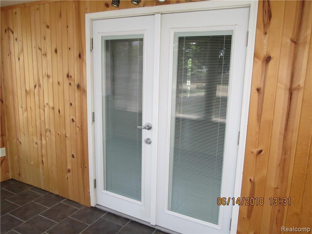 2077 Covert Road Burton, MI 48509 - Photo 22 of 34 IMG_5447.JPG