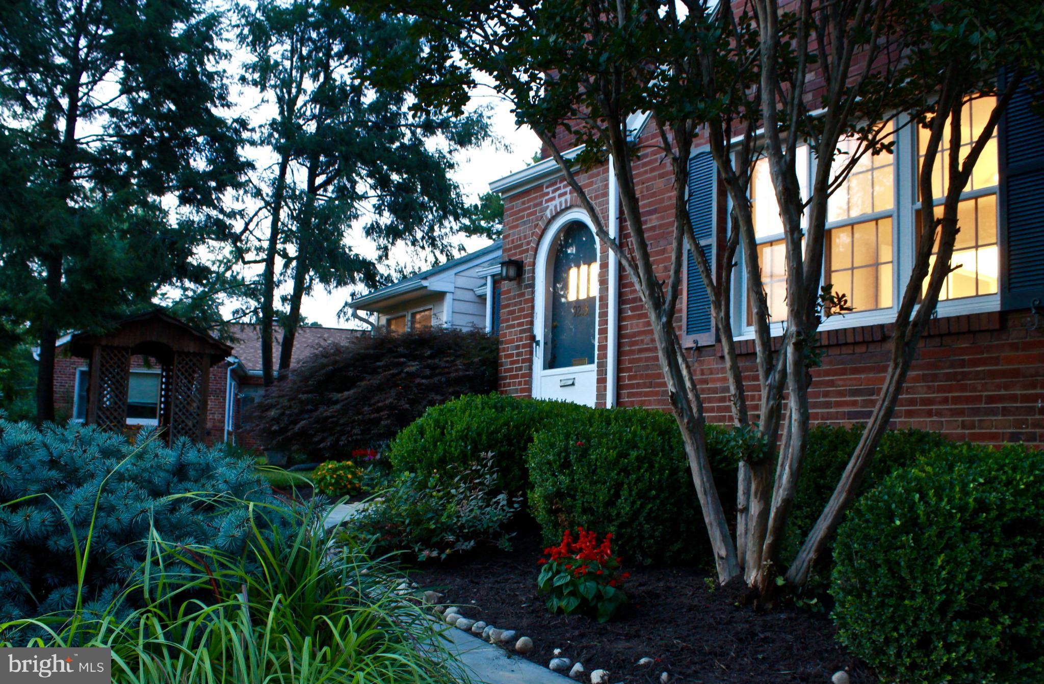 9213 Bradford Road Silver Spring, MD 20901 - Photo 2 of 30 Exterior (Front)