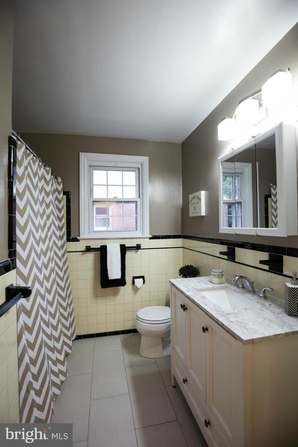 9213 Bradford Road Silver Spring, MD 20901 - Photo 17 of 30 Bath