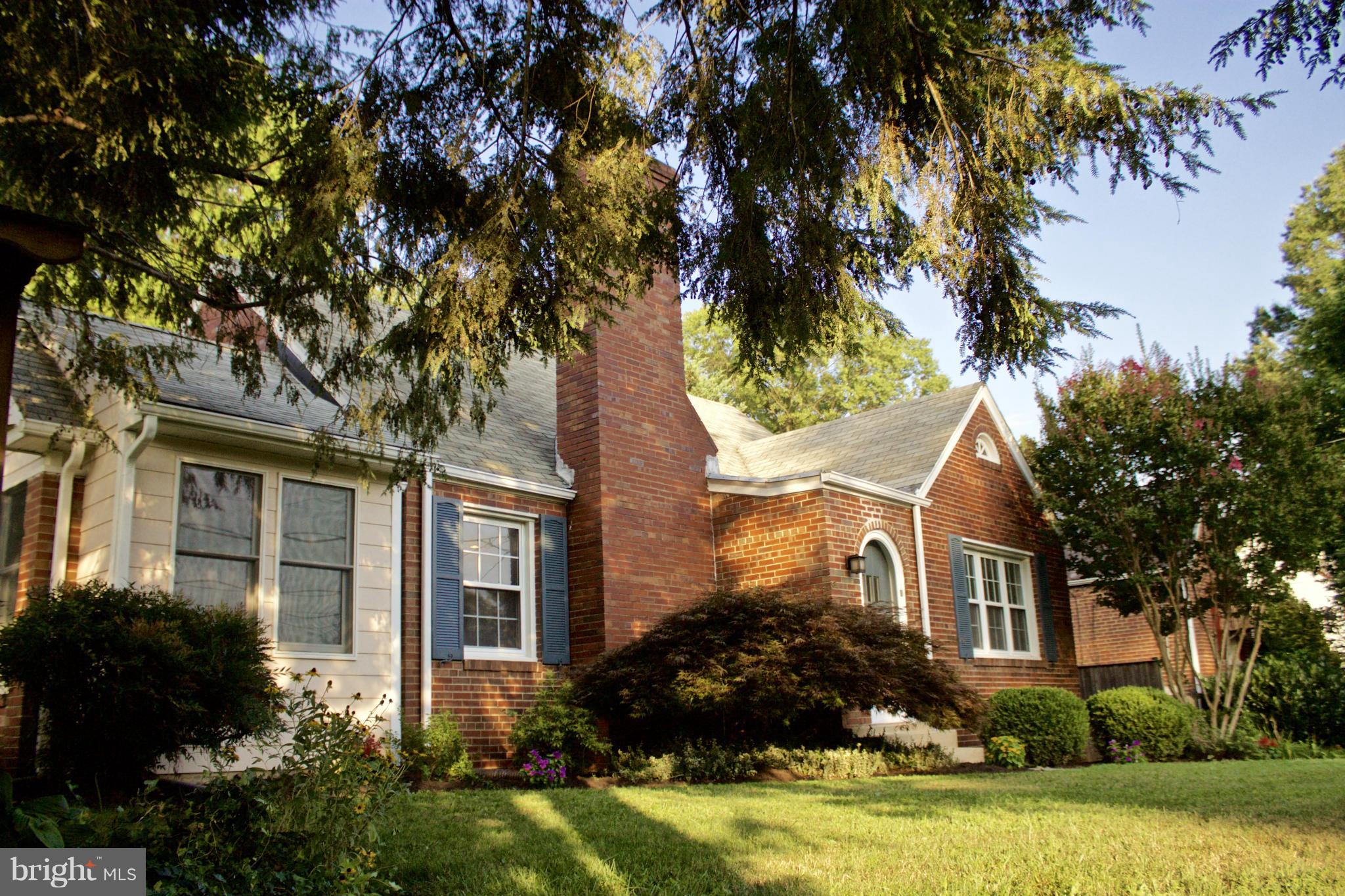9213 Bradford Road Silver Spring, MD 20901 - Photo 28 of 30 Exterior (Front)
