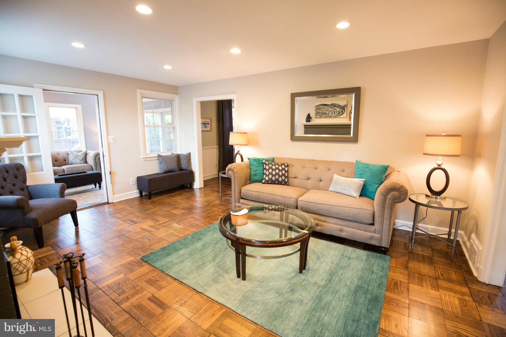 9213 Bradford Road Silver Spring, MD 20901 - Photo 5 of 30 Living Room