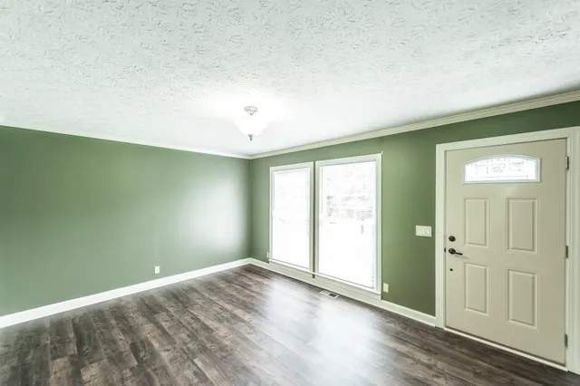 $279,900 | 4725 Austin Peay Highway, Westmoreland, TN 37186