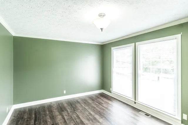 $279,900 | 4725 Austin Peay Highway, Westmoreland, TN 37186