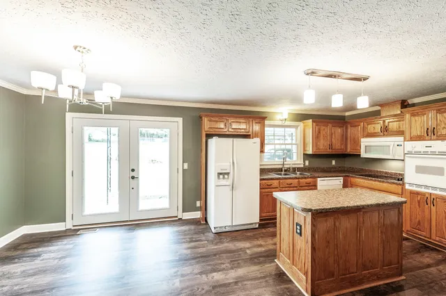 $279,900 | 4725 Austin Peay Highway, Westmoreland, TN 37186