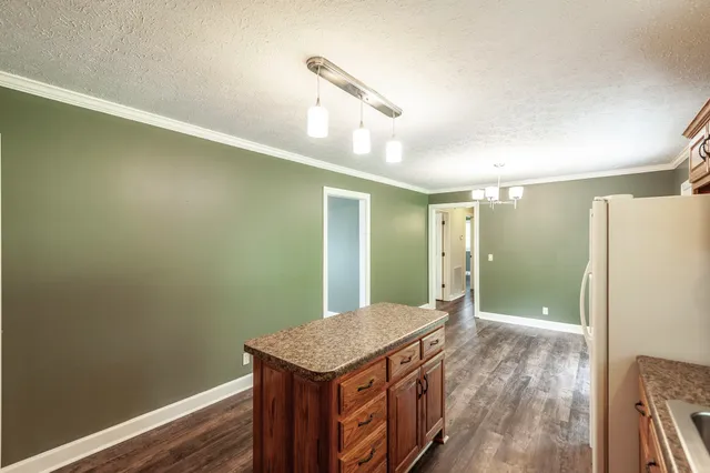 $279,900 | 4725 Austin Peay Highway, Westmoreland, TN 37186