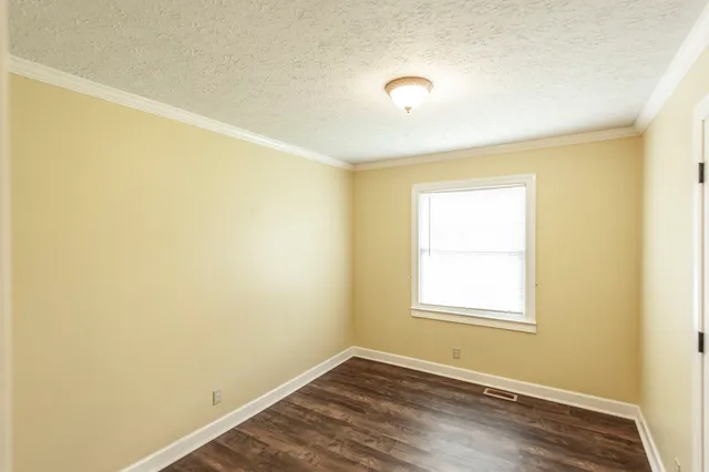 $279,900 | 4725 Austin Peay Highway, Westmoreland, TN 37186