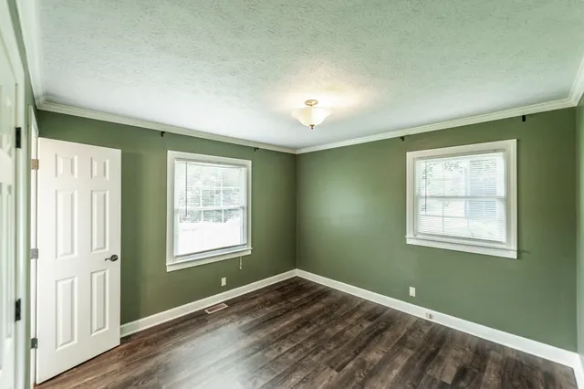 $279,900 | 4725 Austin Peay Highway, Westmoreland, TN 37186