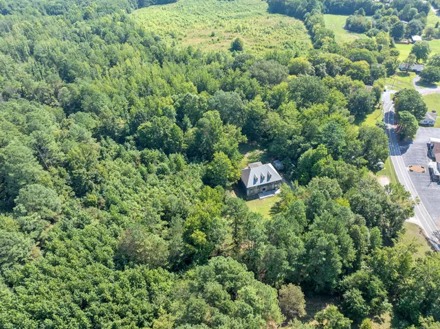 $478,500 | 1035 Beacon Road, Parsons, TN 38363