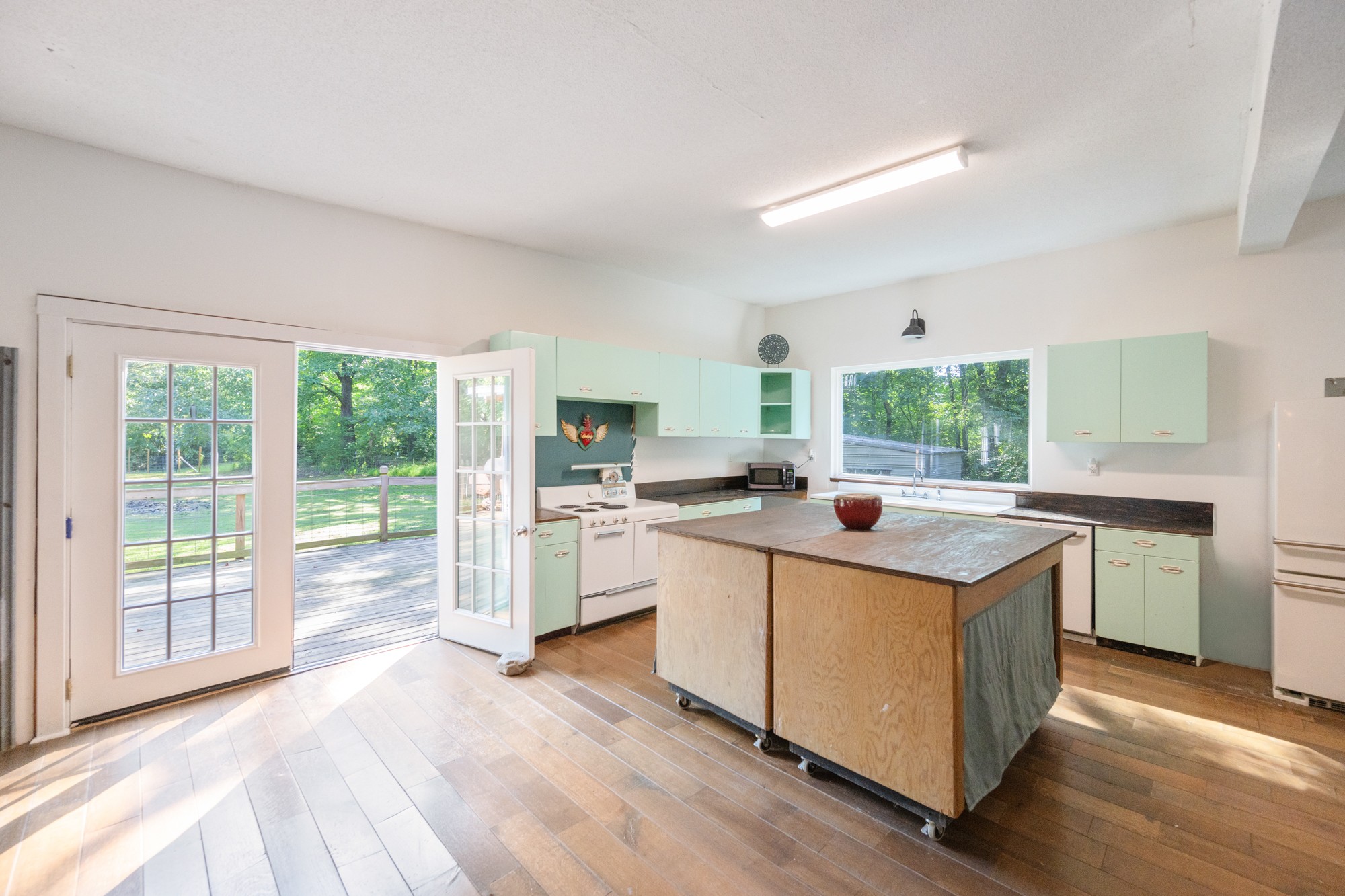 1035 Beacon Road Parsons, TN 38363 - Photo 9 of 70