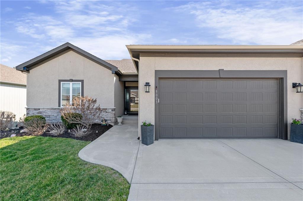 5003 North 145th Street Basehor, KS 66007 - Photo 2 of 47