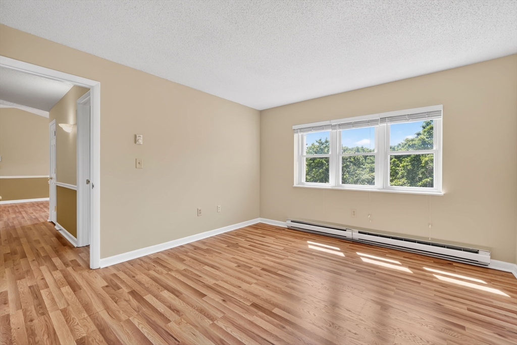 16 Maple Crest Circle, Unit J Holyoke, MA 01040 - Photo 32 of 34