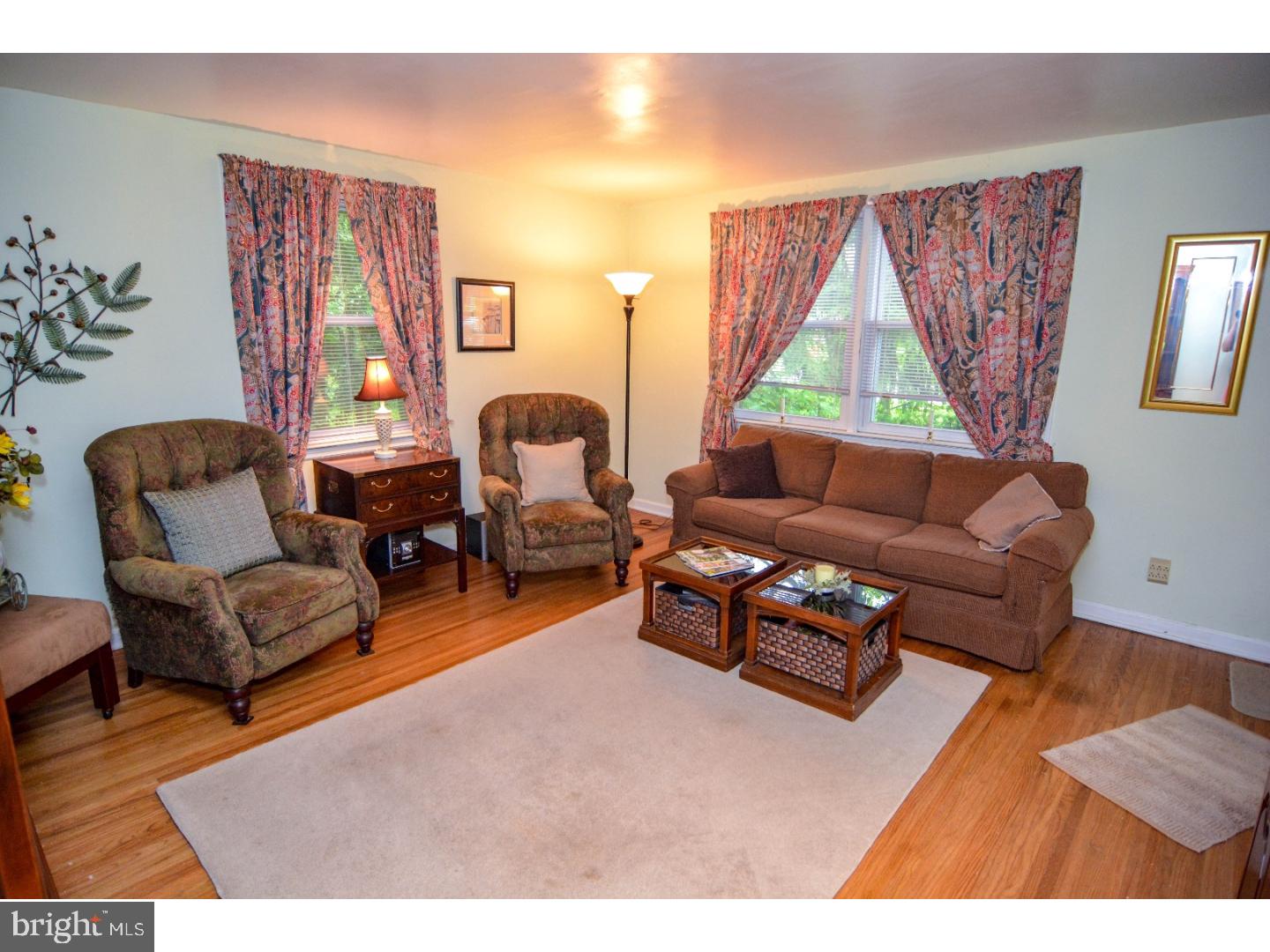 374 Madison Road Springfield, PA 19064 - Photo 3 of 22