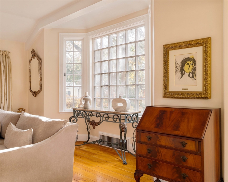 30 Prospect Street Winchester, MA 01890 - Photo 27 of 42 a living room with furniture and a window