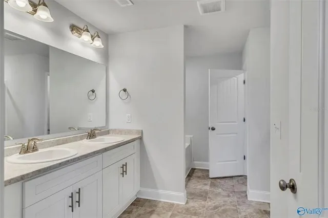 $390,600 | 13951 Northwest 150th Court, Alachua, FL 32615