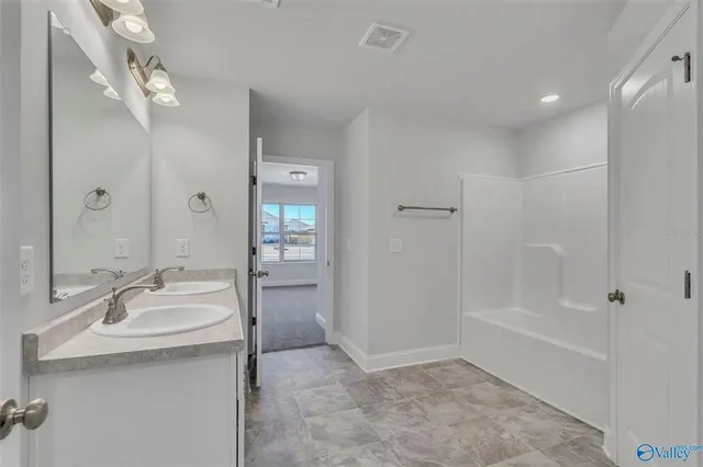 $390,600 | 13951 Northwest 150th Court, Alachua, FL 32615