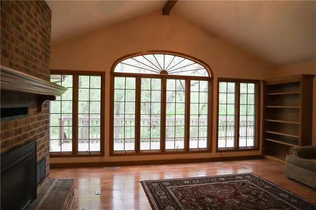 $299,900 | 1203 East Quincy Street, Pittsburg, KS 66762