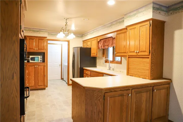 $299,900 | 1203 East Quincy Street, Pittsburg, KS 66762