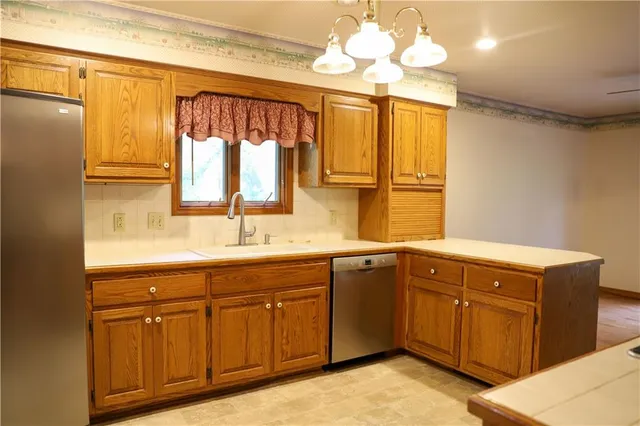 $299,900 | 1203 East Quincy Street, Pittsburg, KS 66762