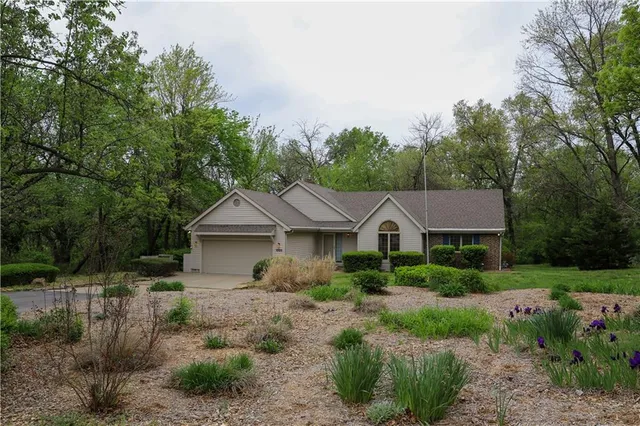 $289,900 | 1203 East Quincy Street, Pittsburg, KS 66762