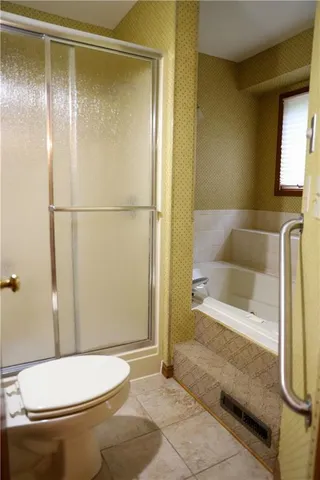 $299,900 | 1203 East Quincy Street, Pittsburg, KS 66762