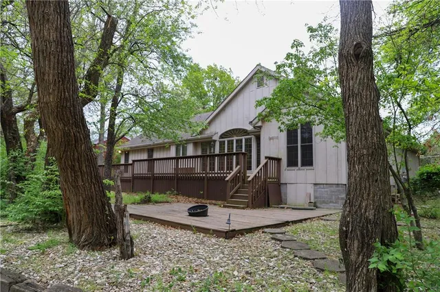 $299,900 | 1203 East Quincy Street, Pittsburg, KS 66762