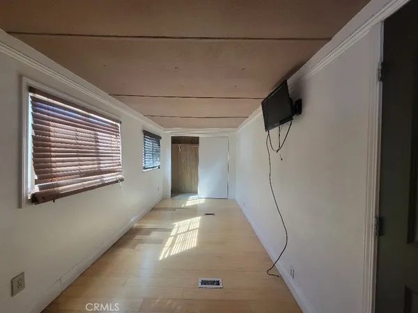 a view of a garage
