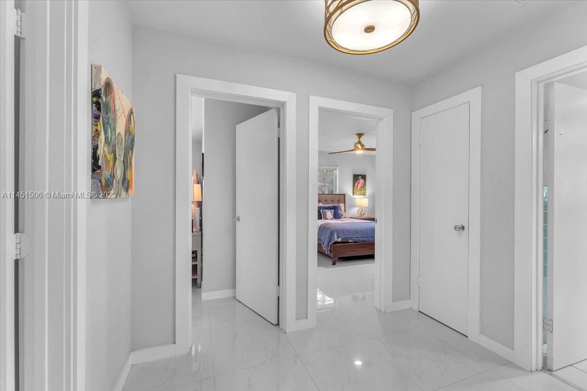 4103 Polk Street Hollywood, FL 33021 - Photo 23 of 55 a en suite bathroom with a toilet
